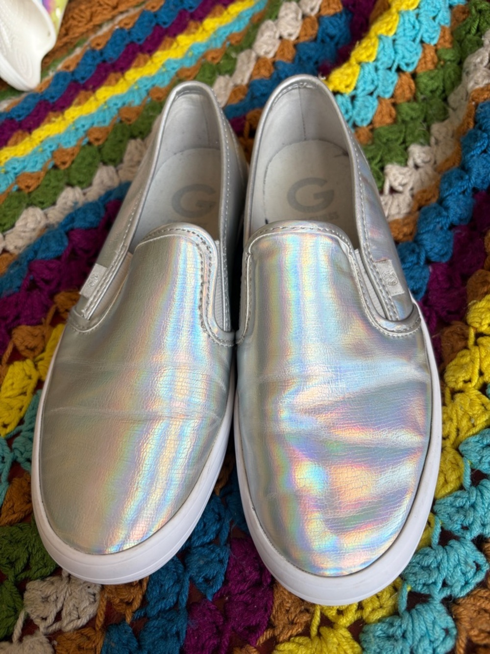 Guess Holographic Iridescent Leather Upper Slip On Shoes Sz 7